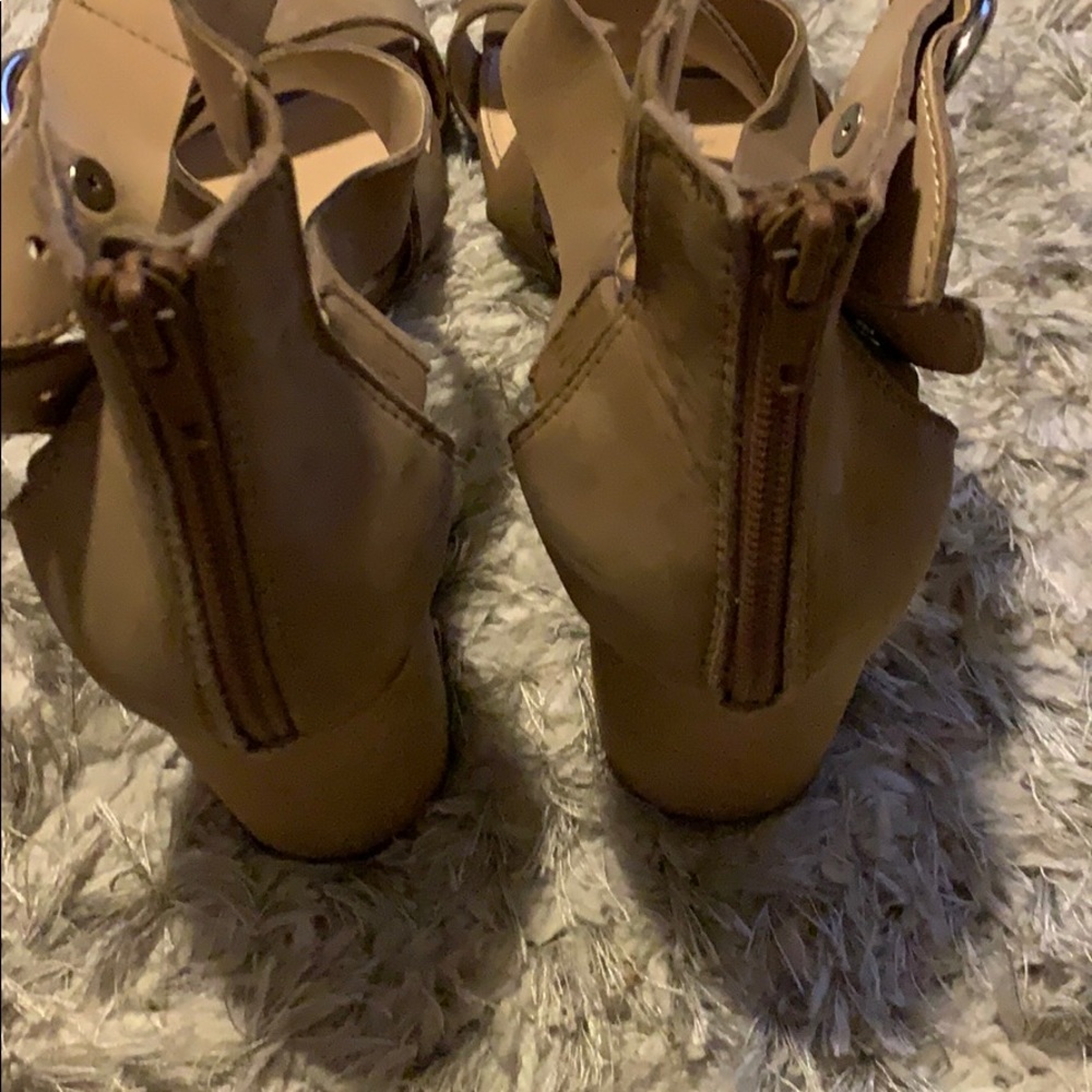 Steve Madden block heel sandal - Picture 3 of 10